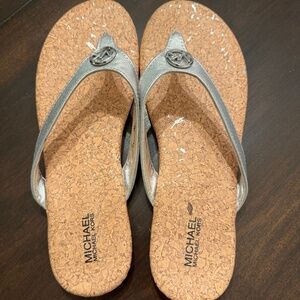 Michael Kors Womens Sandals/ Flip Flops Size 6